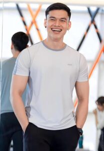 Sarawut-Chakhu-เสื้อกล้ามขาว Sarawut-Chakhu-เสื้อกล้ามขาว