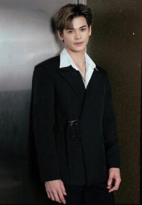 โบ๊ท-กิตติพงศ์-พงศ์พันธุ์-นายแบบใสาสูท