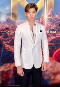 โบ๊ท-กิตติพงศ์-พงศ์พันธุ์-เน็ตไอดอล โบ๊ท-กิตติพงศ์-พงศ์พันธุ์-เน็ตไอดอล