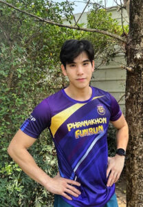 Kitipoom-Butjinda-เสื้อม่วง Kitipoom-Butjinda-เสื้อม่วง