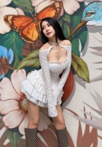 Kulissara-Mekkluan-หุ่นเป๊ะ