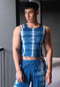 Thawurtzbach-แขนล่ำ Thawurtzbach-แขนล่ำ