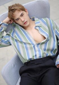 Warit-Lertjaruvong-หล่อสะบัด