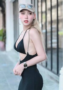 Jinnie-Heng-นางแบบ Jinnie-Heng-นางแบบ