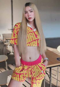 Jinnie-Heng-เท่ Jinnie-Heng-เท่