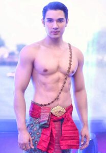 Topz-Nathanon-กล้ามแน่น Topz-Nathanon-กล้ามแน่น