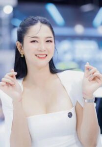 natchanan-saenatanasak-พริตตี้