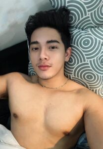 บอมเบย์-ภัคภูวินทร์-คิ้วเข้ม บอมเบย์-ภัคภูวินทร์-คิ้วเข้ม