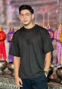 บอมเบย์-ภัคภูวินทร์-ใส่แว่น บอมเบย์-ภัคภูวินทร์-ใส่แว่น