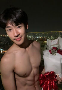 อา-กา-ตุง-หล่อสุด