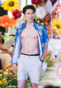 Arm-Siranut-เดินแบบ Arm-Siranut-เดินแบบ