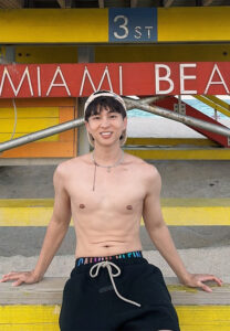 Kanket-Kiatwarawut-ยิ้มเก่ง Kanket-Kiatwarawut-ยิ้มเก่ง