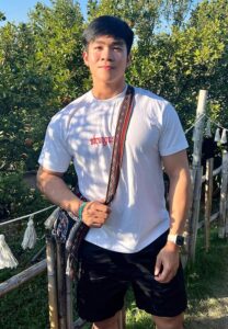 Kowit-Em-เสื้อยืดขาว Kowit-Em-เสื้อยืดขาว