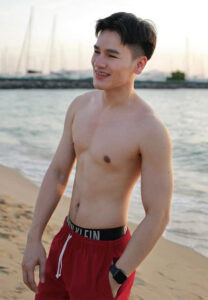 Natthaphon-ชิวเกิน Natthaphon-ชิวเกิน