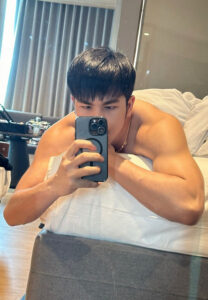 Ytaphus-เน็ตไอดอลกล้ามแน่น Ytaphus-เน็ตไอดอลกล้ามแน่น