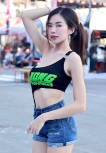 Jiraporn-หุ่นดีมาก