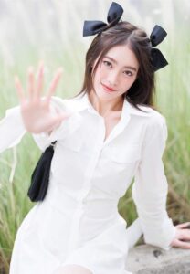 Pimploy-โบว์ดำ Pimploy-โบว์ดำ