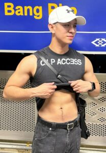 Pun-Jhakrawal-เสื้อกล้ามดำ Pun-Jhakrawal-เสื้อกล้ามดำ