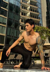 Huy-Hoang-Phan-หุ่นจึ้ง