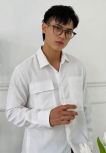 Huy-Hoang-Phan-เสื้อเชิ้ต Huy-Hoang-Phan-เสื้อเชิ้ต