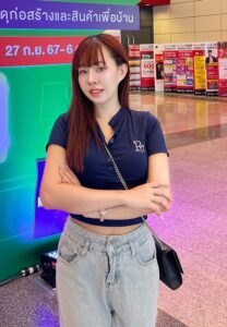 Pang-Piraya-เน็ตไอดอลสาว Pang-Piraya-เน็ตไอดอลสาว