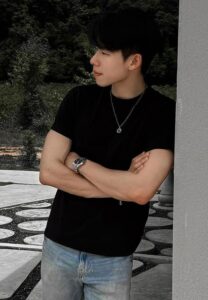 Thanaphon-เสื้อดำ Thanaphon-เสื้อดำ