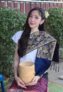 NAPHATCHA-สาวหวาน