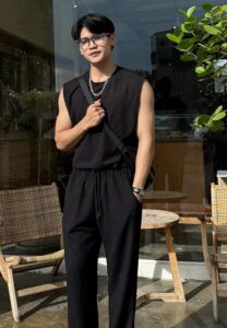 Newped-เสื้อกล้ามดำ Newped-เสื้อกล้ามดำ