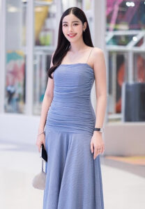 Ploy-Preeyaphat-หุ่นดี