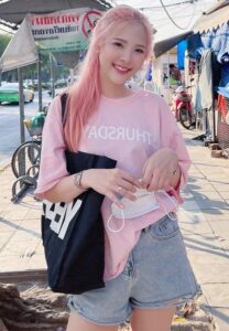 Fern-chanikan-ชิวชิว Fern-chanikan-ชิว