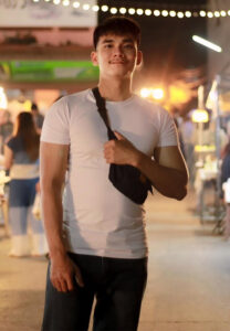 Pong-Chinnawat-หล่อเข้ม Pong-Chinnawat-หล่อเข้ม