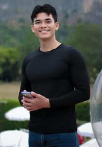 Pong-Chinnawat-เสื้อแขนยาว Pong-Chinnawat-เสื้อแขนยาว