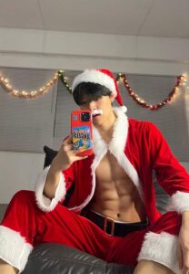 Billtnk-ซานต้าหนุ่ม Billtnk-ซานต้าหนุ่ม