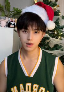 Jo-jirakitt-แลบลิ้น