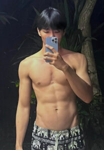 Nattapong-กางช้างสีดำ Nattapong-กางช้างสีดำ