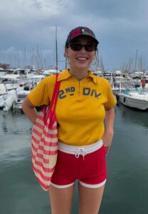 Emma-EmChamberlain-ใส่หมวก Emma-EmChamberlain-ใส่หมวก