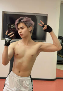 Surf-Phanthakan-กล้าม