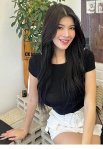 Hataichanok-Phunthachart-เสื้อดำ Hataichanok-Phunthachart-เสื้อดำ