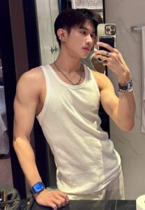 Johnson-Lau-กล้ามแซ่บ Johnson-Lau-กล้ามแซ่บ