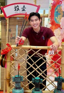 Johnson-Lau-หนุ่มตี๋ Johnson-Lau-หนุ่มตี๋