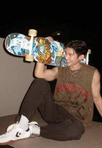 Johnson-Lau-เล่นกีฬา Johnson-Lau-เล่นกีฬา