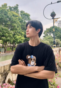 Tatchanon-Thongpao-กอดอก Tatchanon-Thongpao-กอดอก