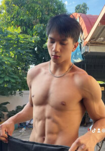 Nattapong-Chiayakum-กล้ามดี Nattapong-Chiayakum-กล้ามดี