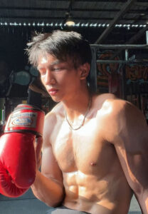 Nattapong-Chiayakum-ซ้อมมวย