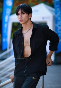 Nattapong-Chiayakum-เชิ้ตดำ Nattapong-Chiayakum-เชิ้ตดำ