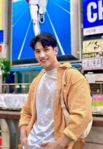 Bas-Karan-ยิ้ม Bas-Karan-ยิ้ม