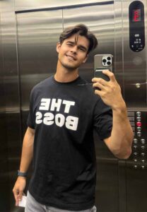 Kim-Goodburn-เซลฟี่ Kim-Goodburn-เซลฟี่