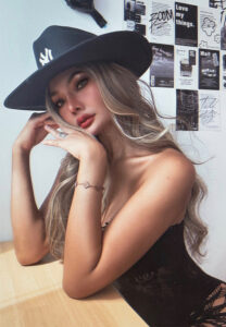 Ploy-Prompron-สาวสวย