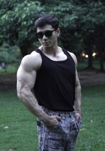 Peerawat-Wichianrak-กล้ามแน่น