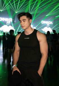 Peerawat-Wichianrak-ปาร์ตี้